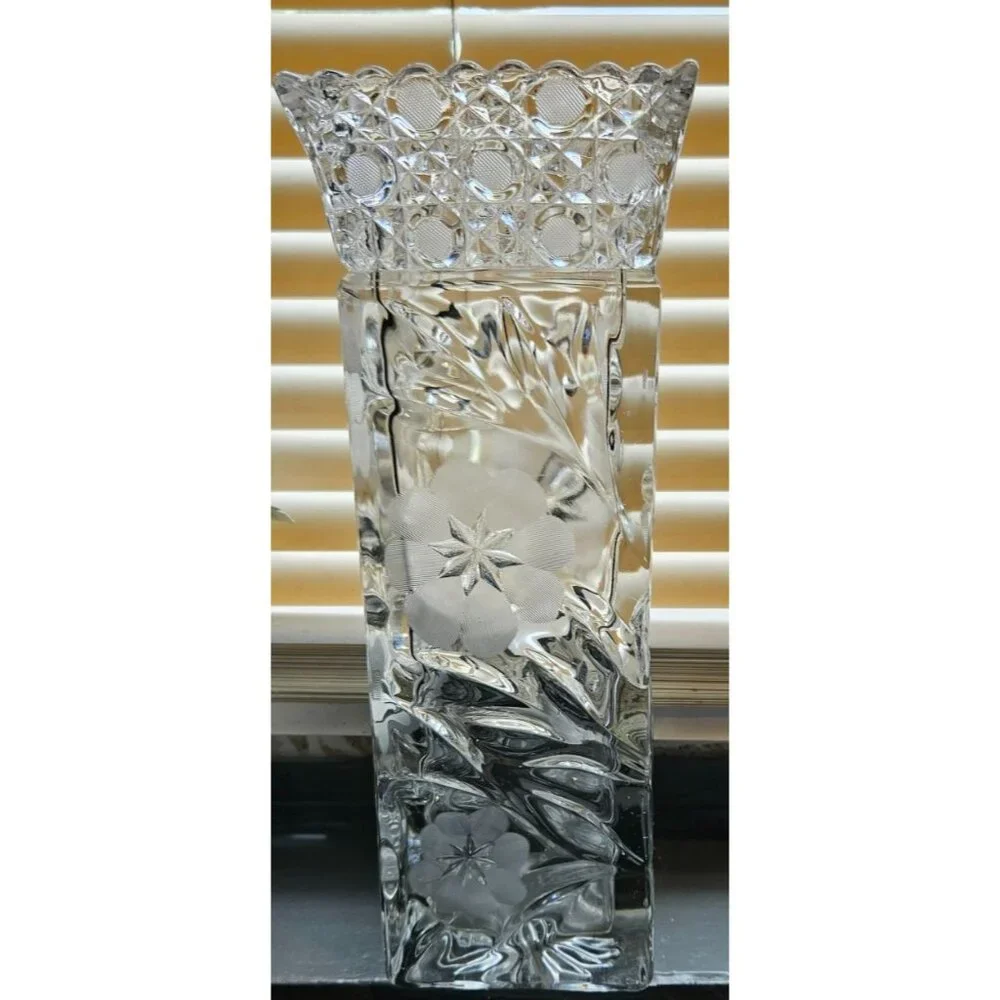 Vintage‎ Vase Crystal Cut Glass Etched Flower & Starburst Rectangular 10 Inches